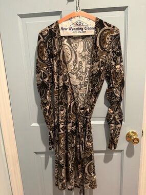 Abbeline Black & Cream Paisley Long-Sleeve Wrap Dress